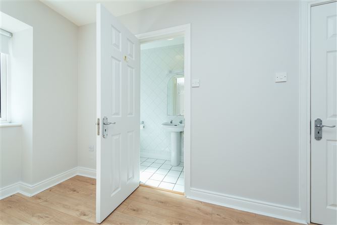 1 The Grove, Earl's Court, Kill, Kildare