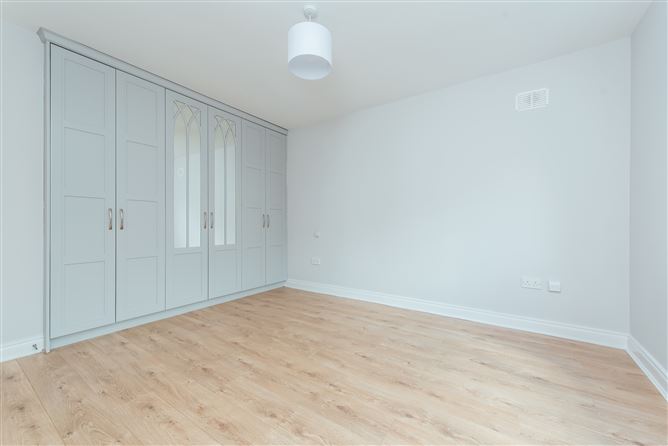1 The Grove, Earl's Court, Kill, Kildare