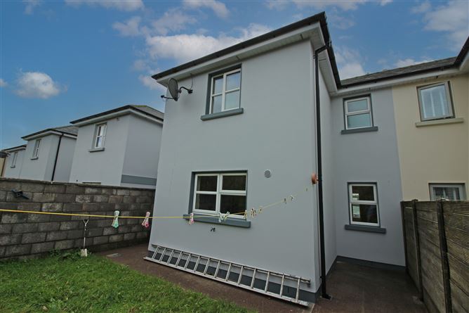 51 Ros Alainn, Macroom, Cork