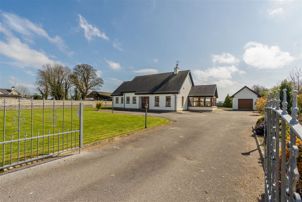 Loughaderra, Midleton, Cork