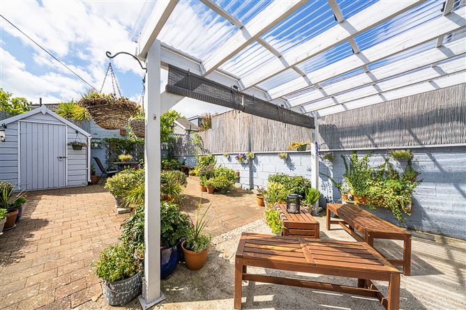 6 Church Grove, Aylesbury, Dublin 24