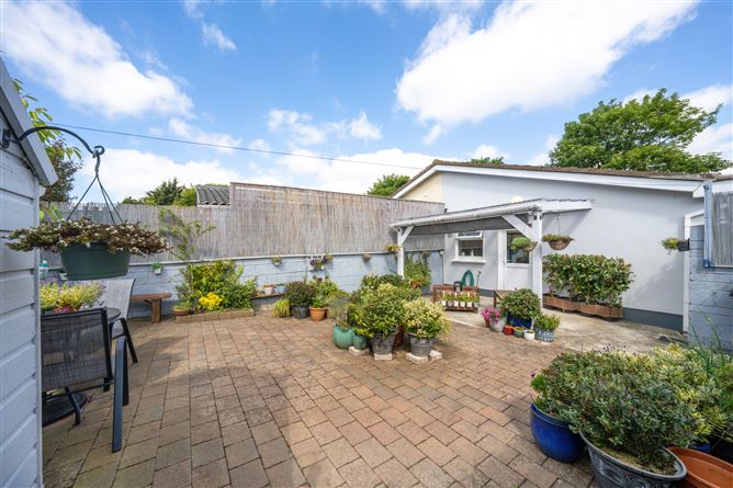 6 Church Grove, Aylesbury, Dublin 24