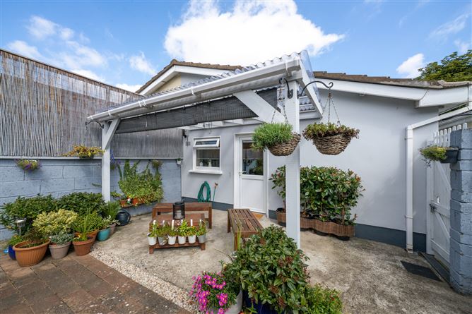 6 Church Grove, Aylesbury, Dublin 24