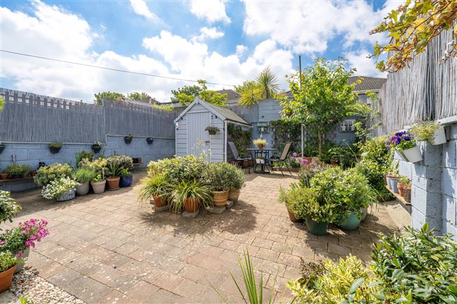 6 Church Grove, Aylesbury, Dublin 24