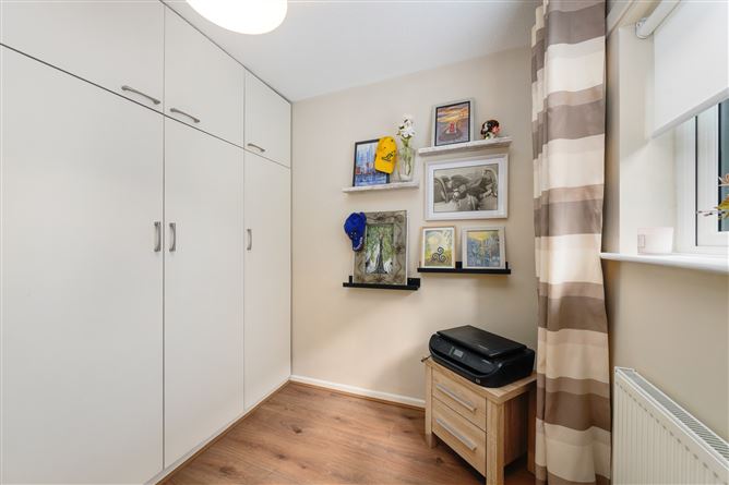6 Church Grove, Aylesbury, Dublin 24