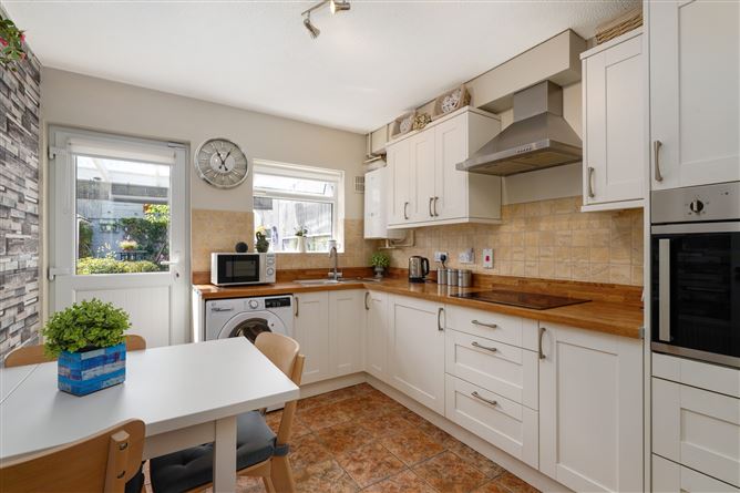 6 Church Grove, Aylesbury, Dublin 24