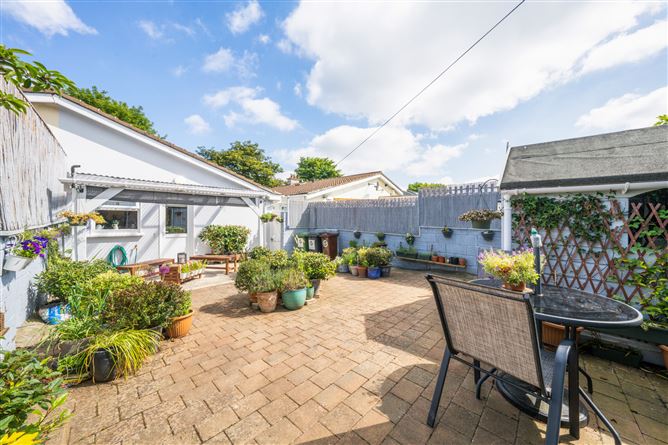 6 Church Grove, Aylesbury, Dublin 24
