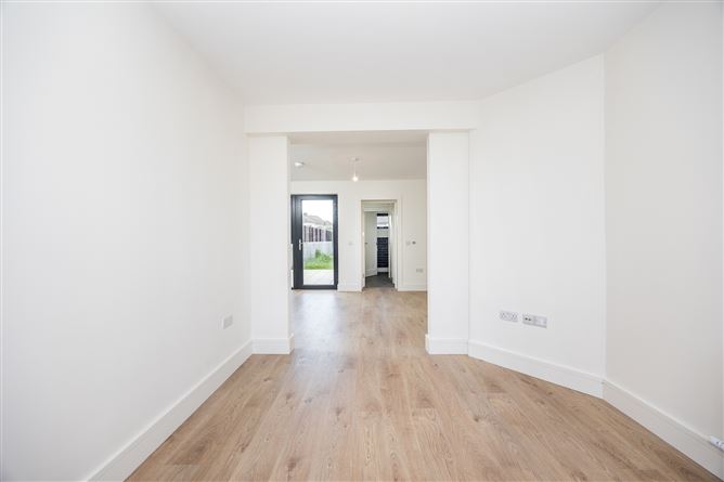 155 Larkhill Rd, Whitehall, Dublin 9