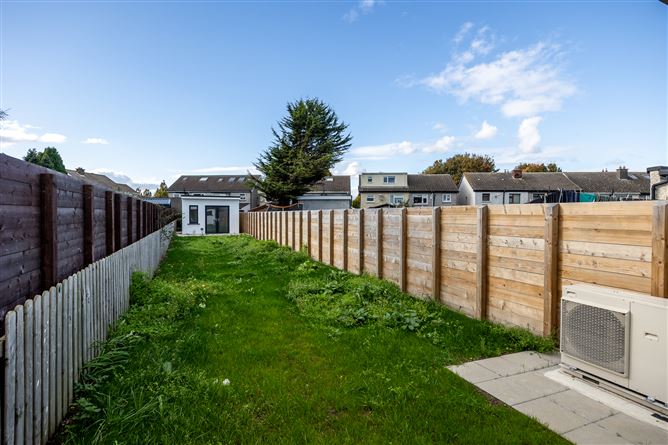 155 Larkhill Rd, Whitehall, Dublin 9