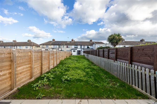 155 Larkhill Rd, Whitehall, Dublin 9