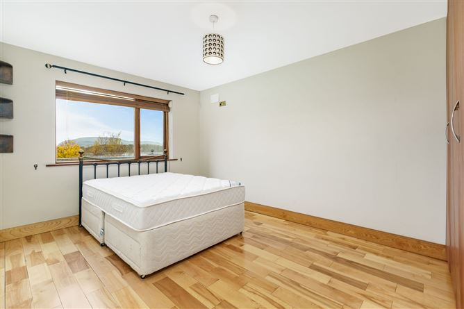 7 Knockmuldowney Park, Ballisodare, Sligo