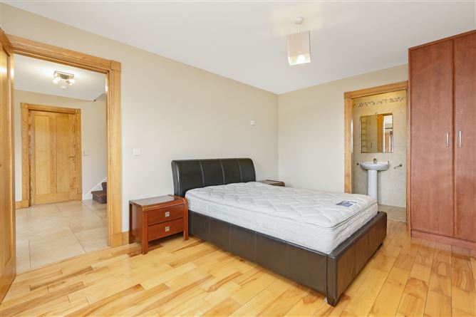 7 Knockmuldowney Park, Ballisodare, Sligo