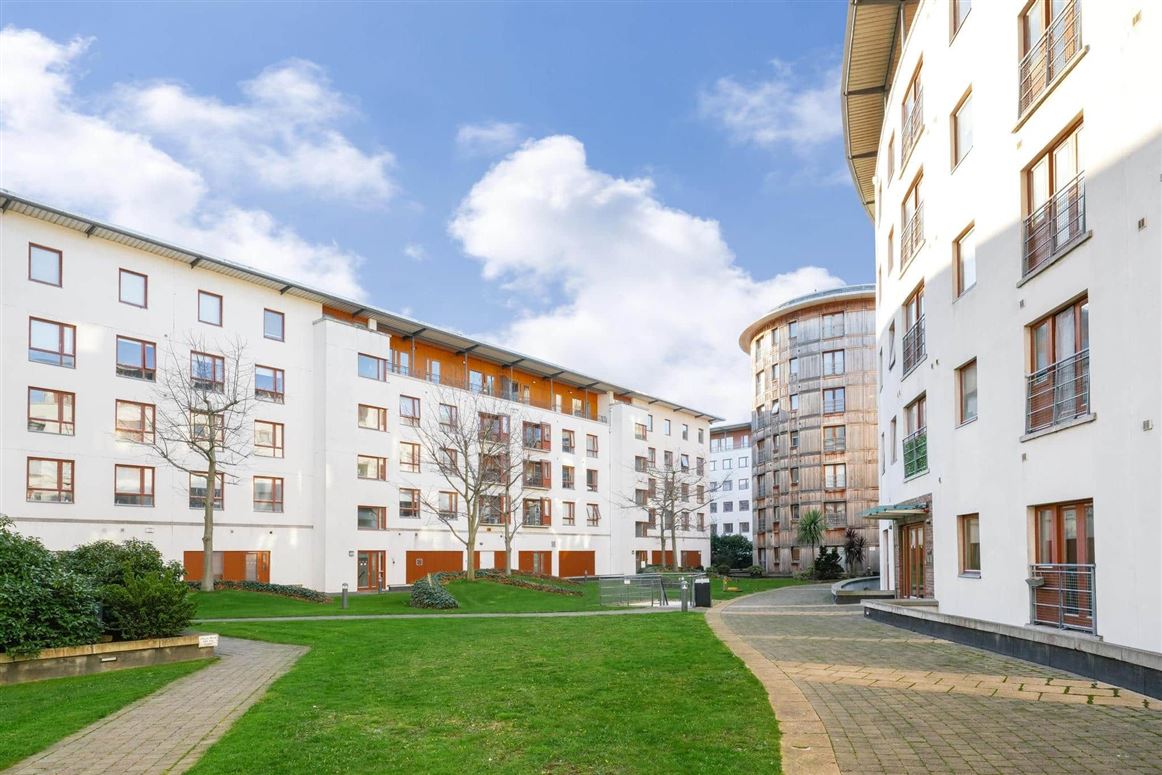 7 Beresford House, Custom House Square, Dublin 1