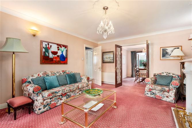 https://photos-a.propertyimages.ie/media/8/8/1/4998188/91f58018-a6f9-49e7-bf57-17b647910134_l.jpg