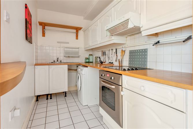 Photo 5 of 10 — Apartment 31, Windmill Lane Apartments, Grand Canal Dk, Dublin 2