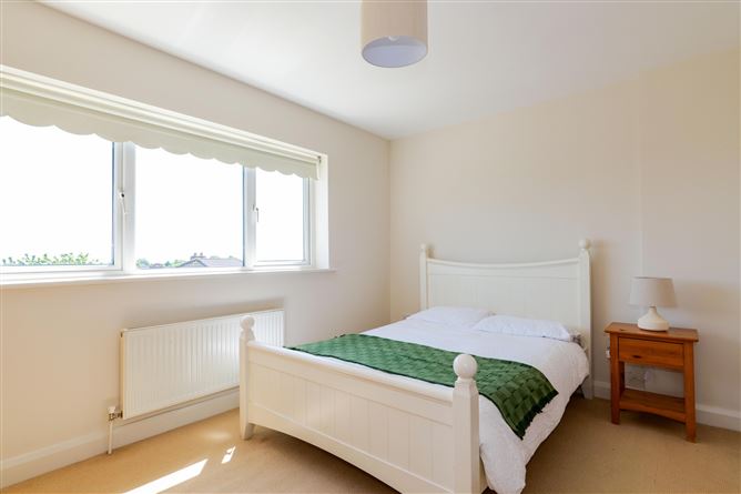 Photo 14 of 24 — 32 Leargan, Western Distributor Road, Knocknacarra, Galway