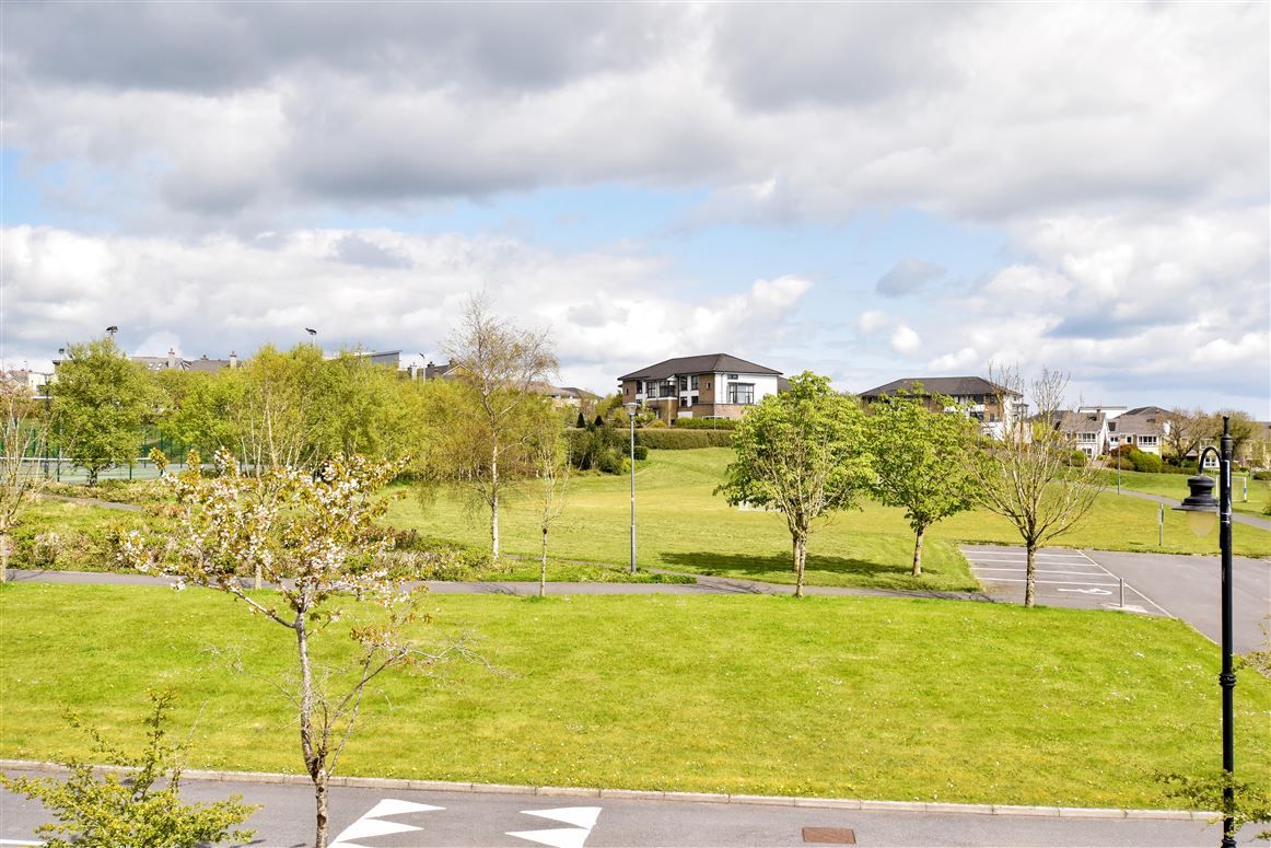 81 Caiseal Cam, Roscam, Galway