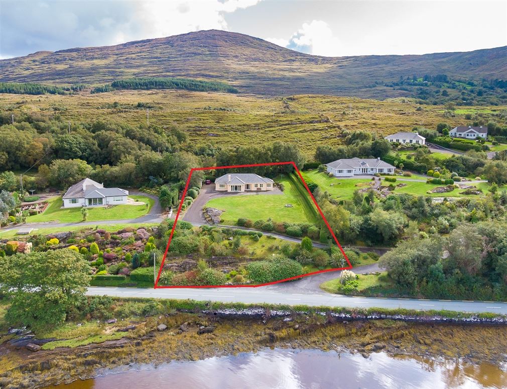 An Charraig, Dereencallaha, Dawros, Kenmare, Co. Kerry An Charraig, Dereencallaha, Dawros, Kenmare, Co. Kerry