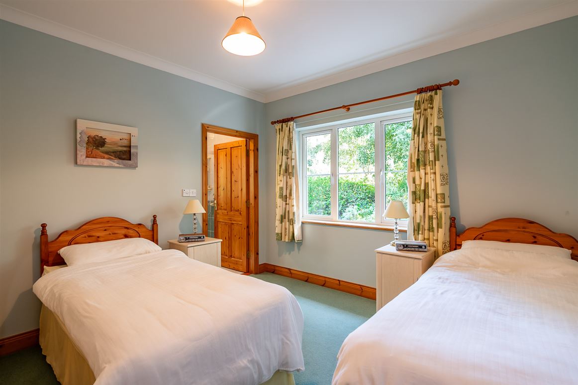 An Charraig, Dereencallaha, Dawros, Kenmare, Co. Kerry An Charraig, Dereencallaha, Dawros, Kenmare, Co. Kerry