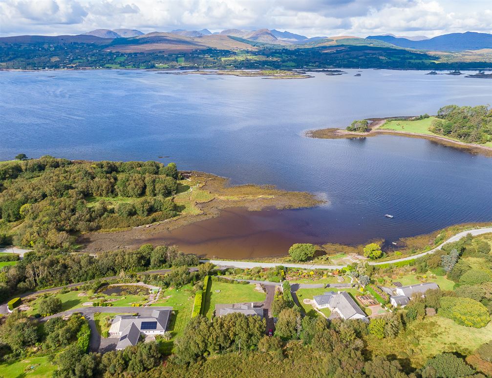 An Charraig, Dereencallaha, Dawros, Kenmare, Co. Kerry An Charraig, Dereencallaha, Dawros, Kenmare, Co. Kerry