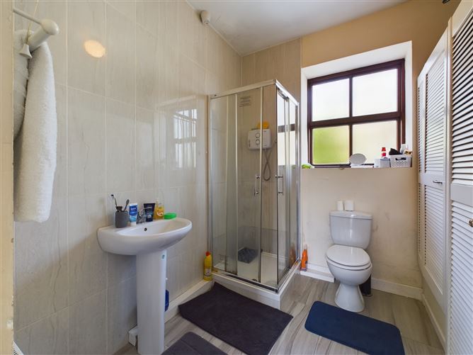 Photo 6 of 8 — Apt 24 Manor Court, Cork Road, Waterford City, Waterford