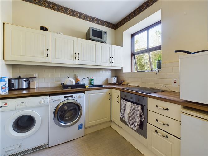 Photo 4 of 8 — Apt 24 Manor Court, Cork Road, Waterford City, Waterford