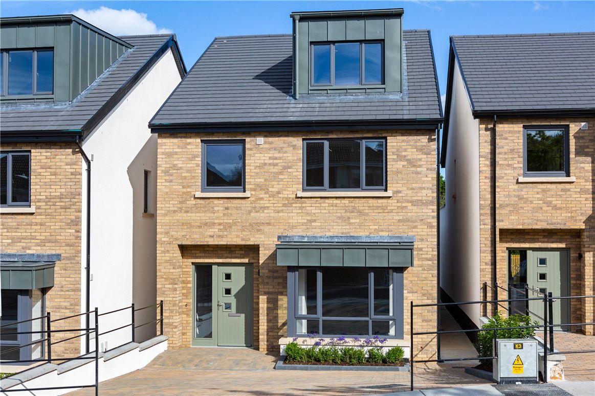 4 Cairnfort Green, Stepaside, Dublin 18