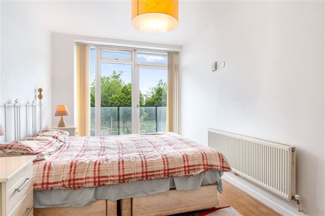 Apt 4, 29 James Walk, Dublin 8