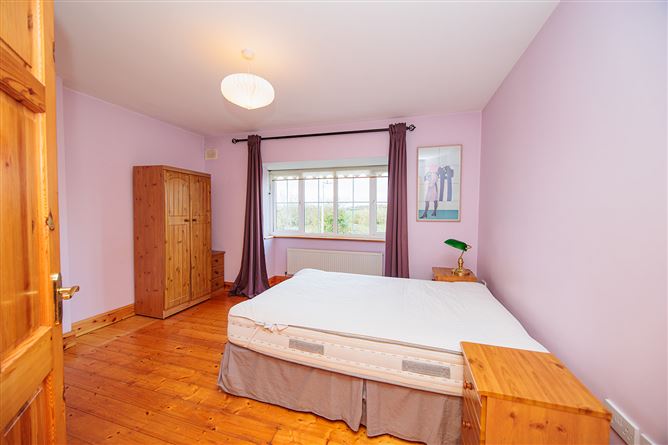 Photo 20 of 32 — 56 Mallfield, Thomastown, Kilkenny