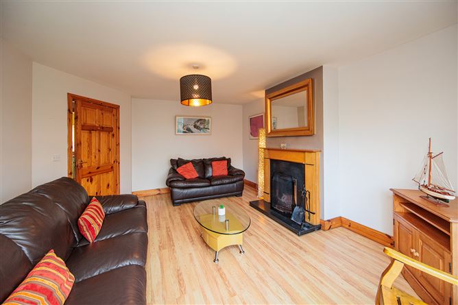 Photo 8 of 32 — 56 Mallfield, Thomastown, Kilkenny