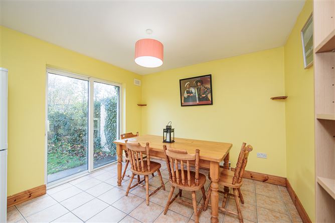 Photo 12 of 32 — 56 Mallfield, Thomastown, Kilkenny