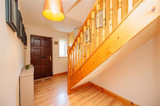 Photo 6 of 32 — 56 Mallfield, Thomastown, Kilkenny