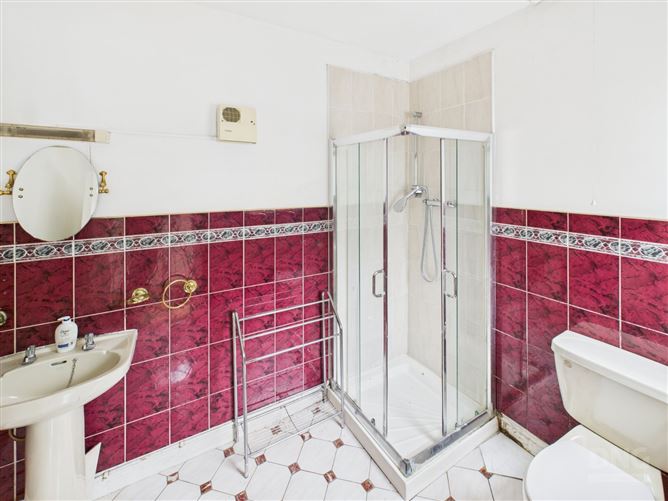 2 Charleville Parade, Tullamore, Offaly