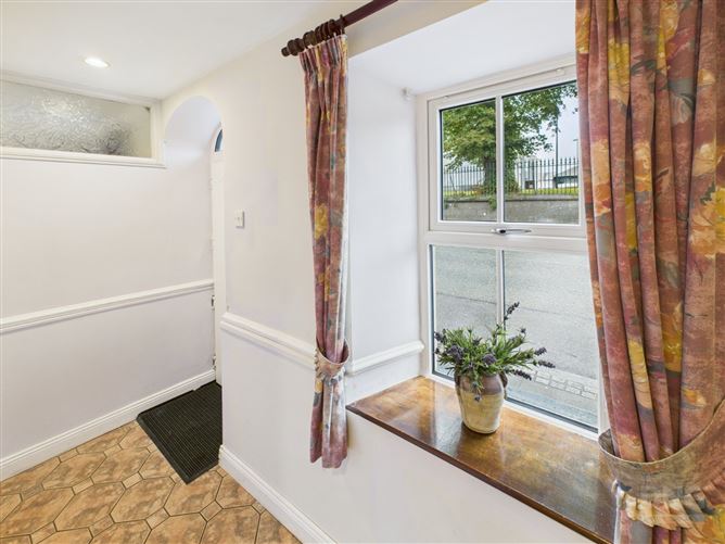 2 Charleville Parade, Tullamore, Offaly