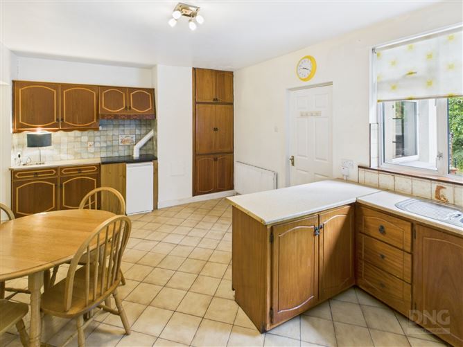 2 Charleville Parade, Tullamore, Offaly