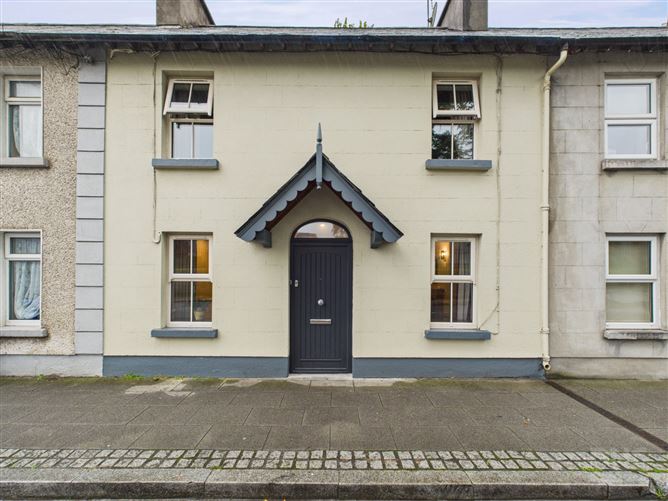 2 Charleville Parade, Tullamore, Offaly