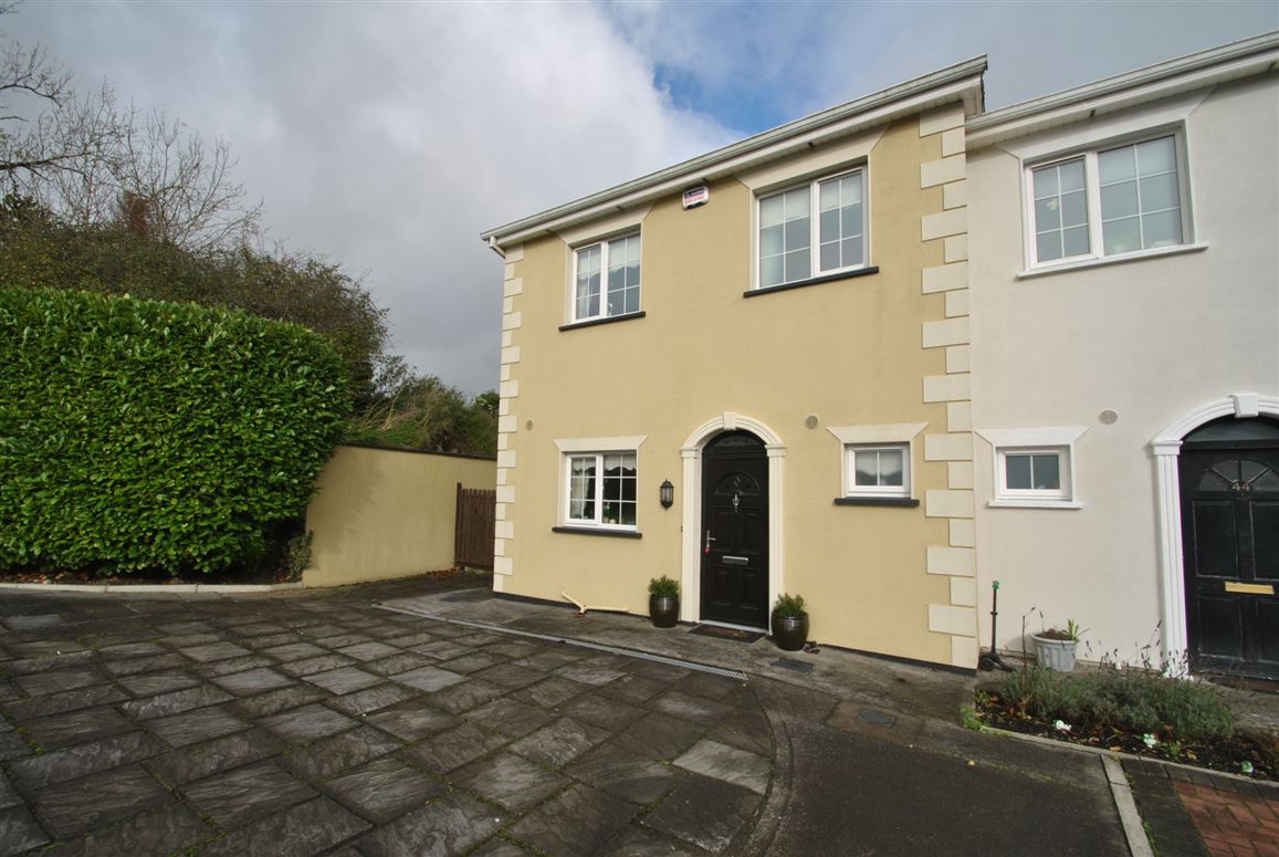 45 Ayrhill Court, Roscrea, Co. Tipperary
