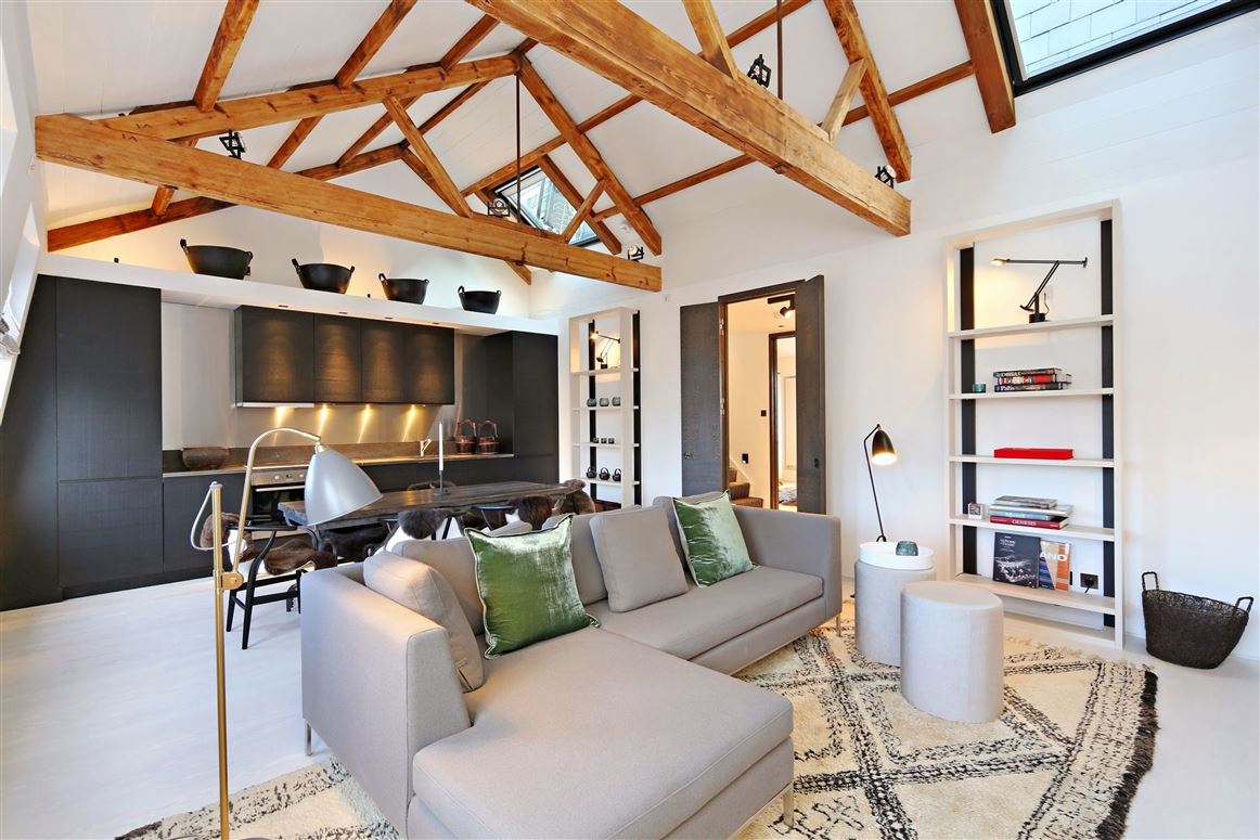 Knightsbridge's Delight,London,Greater London,United Kingdom