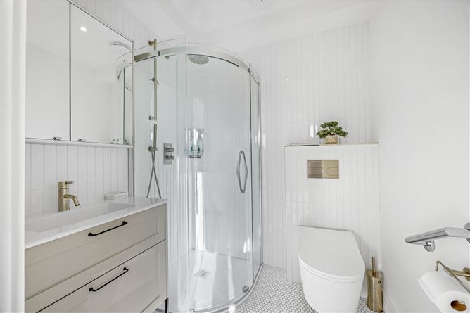 27 Hanover Dock, Grand Canal Dk, Dublin 2