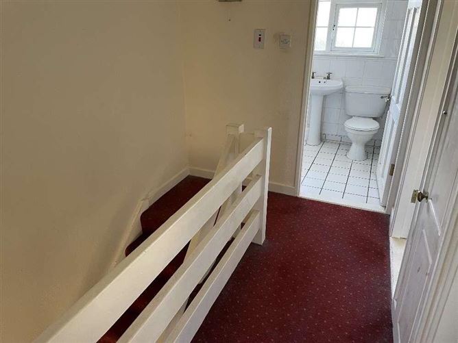 28 Dermot Hurley Estate, Youghal, Cork