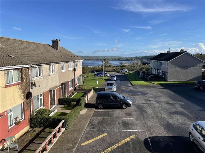 28 Dermot Hurley Estate, Youghal, Cork
