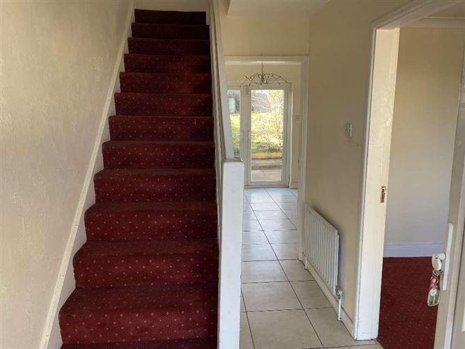 28 Dermot Hurley Estate, Youghal, Cork