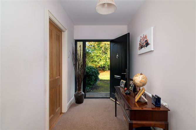 Hodson Bay, Athlone West, Roscommon