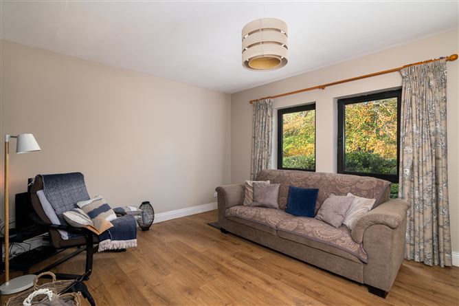 Hodson Bay, Athlone West, Roscommon