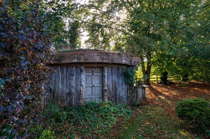Hodson Bay, Athlone West, Roscommon