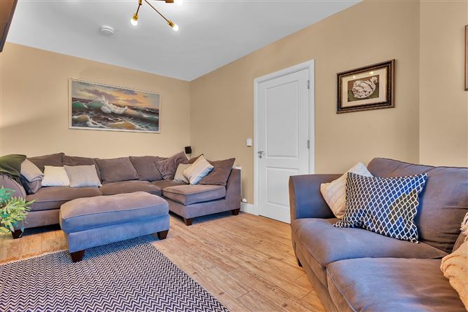 20 The Drive, Pipers Hill, Naas, Co. Kildare