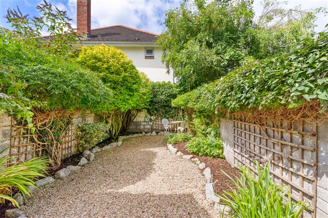 9 St. Johns,, Sandymount, Dublin 4
