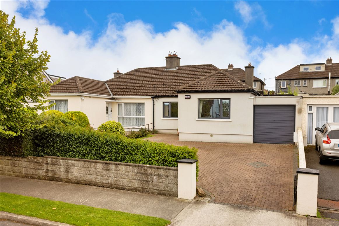 8 Meadow Park, Churchtown,   Dublin 14