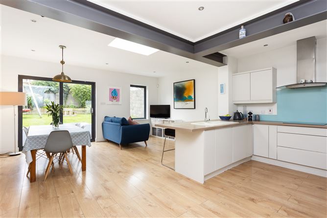 8 Meadow Park, Churchtown,   Dublin 14