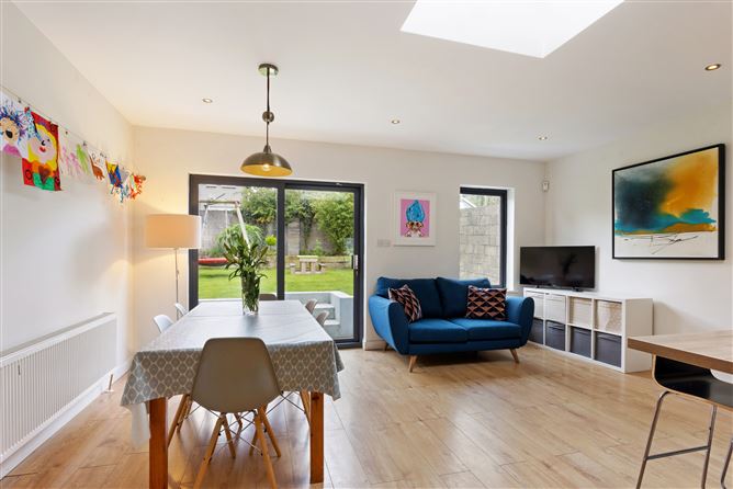 8 Meadow Park, Churchtown,   Dublin 14